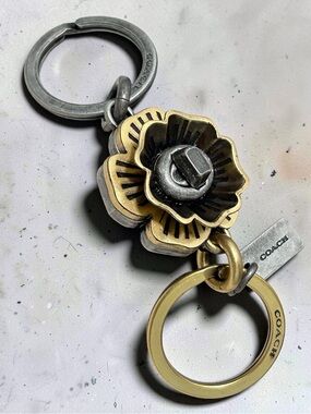 COACH Tea Rose Mixed Metals Valet Key Ring